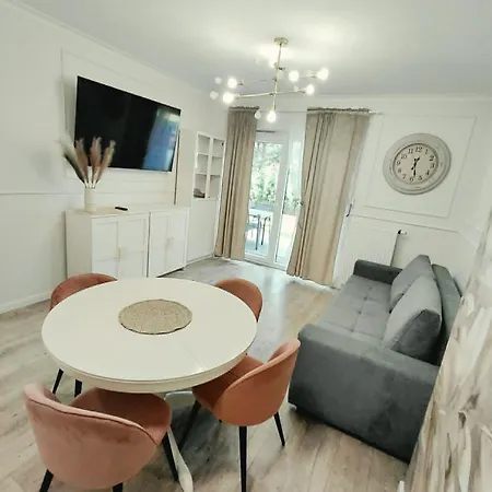 Frydrychowicza Z Ogrodkiem Przy Politechnice I Onkologii Apartment *
