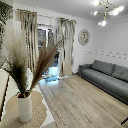 Apartment Frydrychowicza Z Ogrodkiem Przy Politechnice I Onkologii *