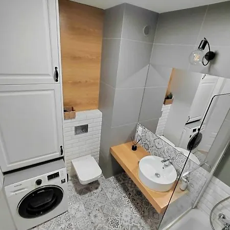 Apartment Frydrychowicza Z Ogrodkiem Przy Politechnice I Onkologii